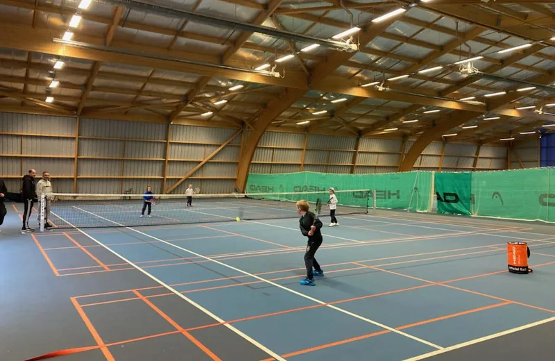 Courts intérieurs club tennis_Beuzeville_2
