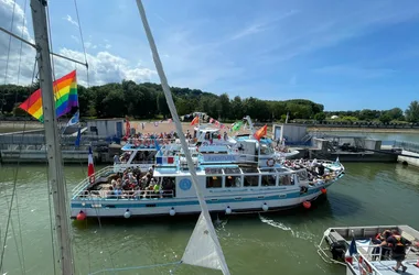 River cruise on the Seine from Honfleur