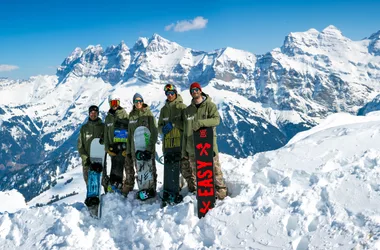 MINT Snowboard School