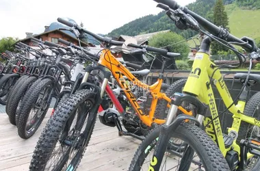 Alan bike et  Ski Shop