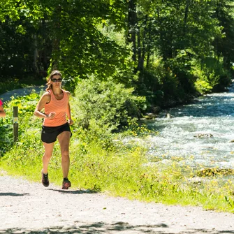 Dereches River Walk