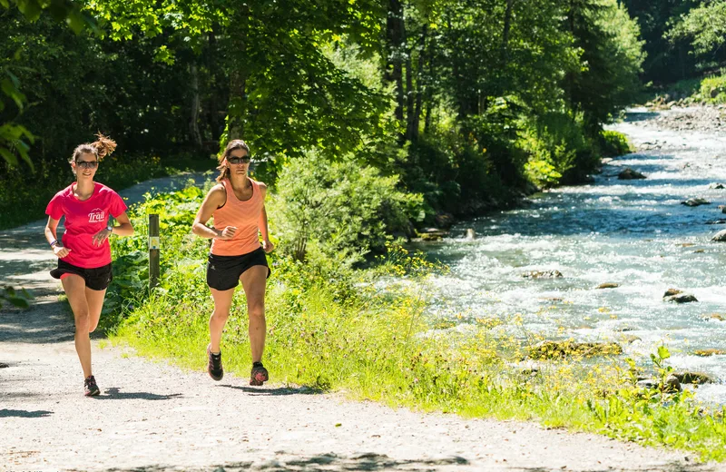 Dereches River Walk