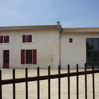 Saint-Rémy-en-Plaine vaut le des Tours