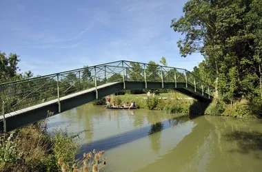 Saint-Hilaire-la-Palud, capitale du Marais sauvage