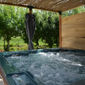 Gîte “La Cabane à Doudou” – Le Hameau de Sainte-Mégrine