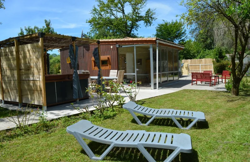 Gîte “La Cabane à Doudou” – Le Hameau de Sainte-Mégrine