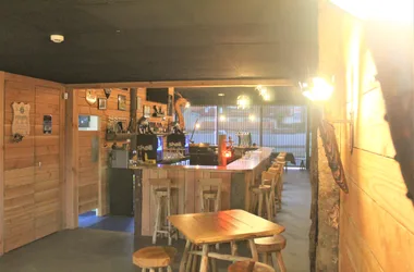 Bar – Øx Taverne