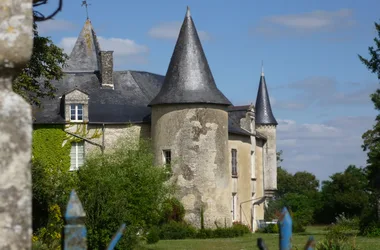 Le château de Péré-en-Forêt