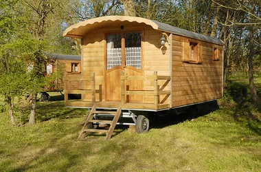 La Ferme du Marais poitevin – hébergement insolite en roulottes