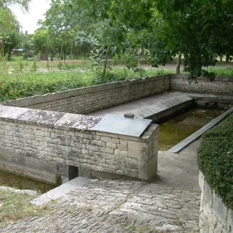 Lavoir-abreuvoir de Richebert