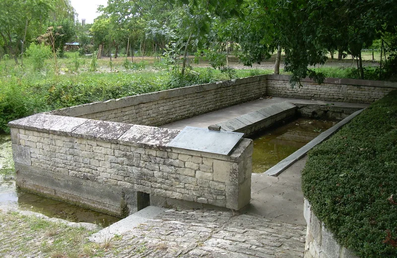 Lavoir-abreuvoir de Richebert