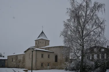 L'église Sainte-Marie-Madeleine sous la neige