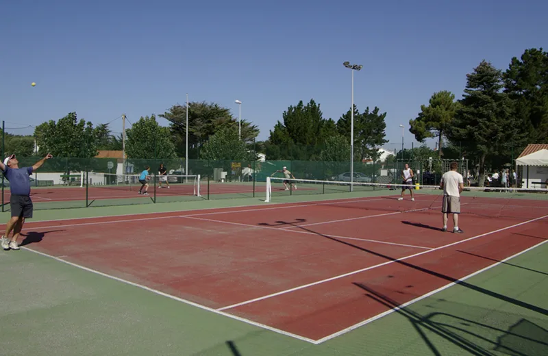 La Barre de Monts Tennis Courts