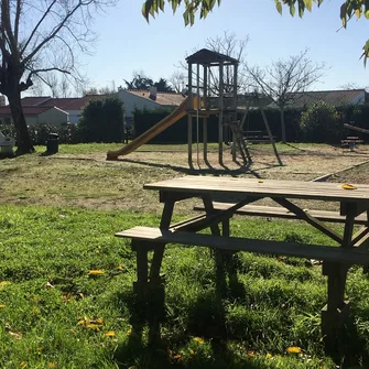 Le Père XIV picnic area