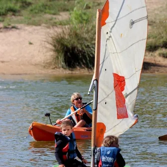 Voile : Optismist, catamaran, planche à voile, Windfoil, Trimaran – Base nautique de Saint Jean de Monts