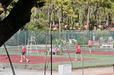 La Parée Jésus Tennisplätze