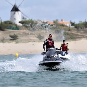 FULL JET – JET-SKI/BOUÉE TRACTÉE