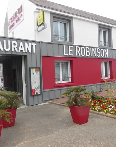 HÔTEL LE ROBINSON