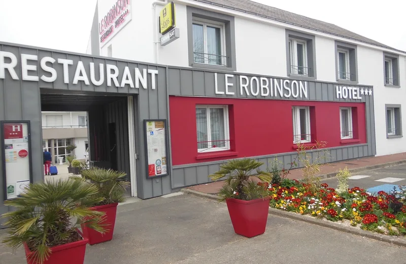HOTEL LE ROBINSON