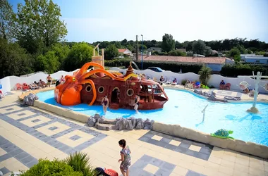 CAMPSITE LES AVENTURIERS DE LA CALYPSO