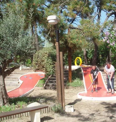 MINI-GOLF LOISIRS DES MARINES