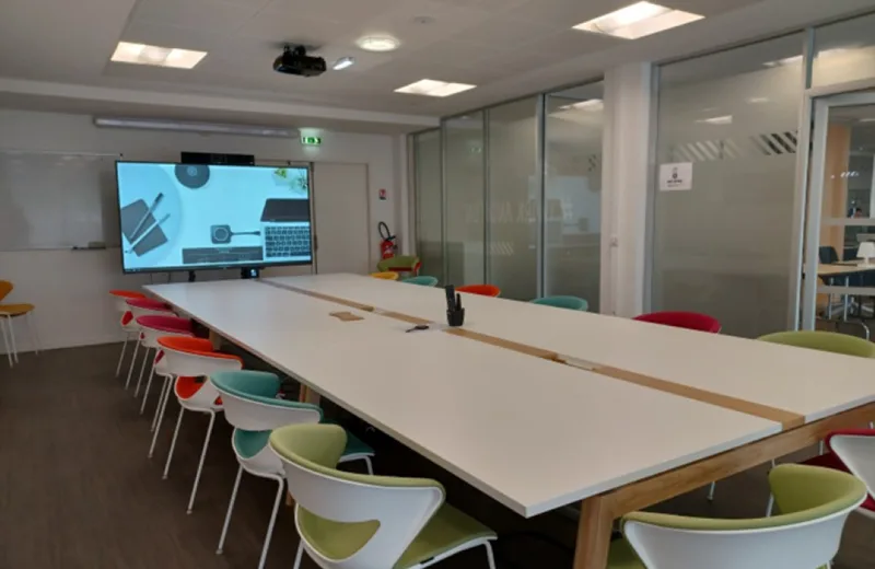 Salle de réunion – Espace de télétravail et co-working