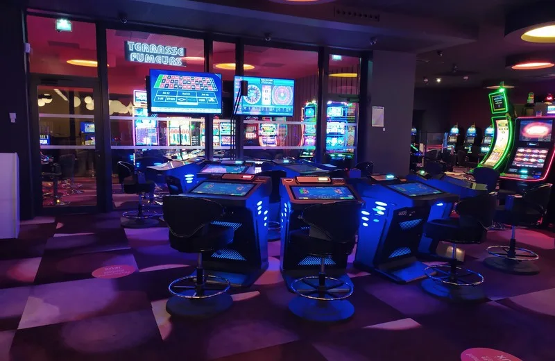 Casino_games_room_2020