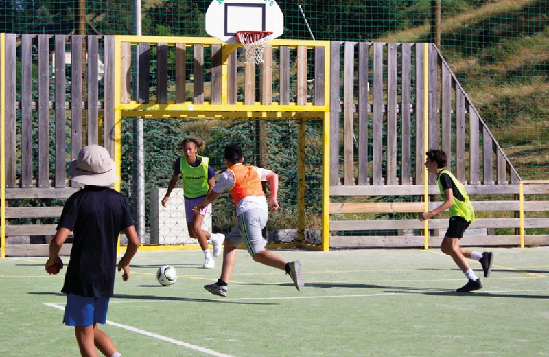 Initiation et Tournoi de foot