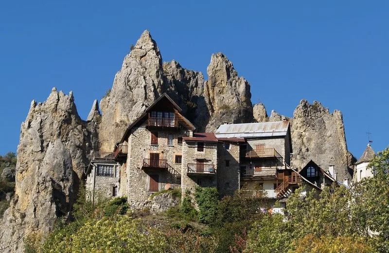 Péone, sentier du patrimoine