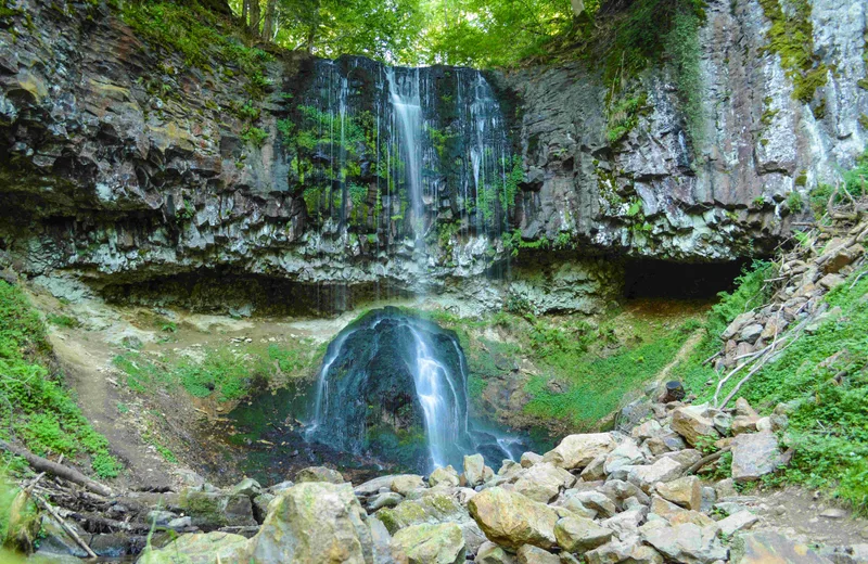 Trador-Laqueuille-Auvergne waterfall
