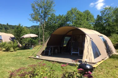 camping-la-chauderie-la-tour-d-auvernia