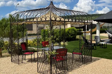 Le jardin d’Isabelle – Bar à Champagne – Aire de Pique-nique