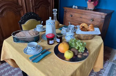 bed-and-breakfast-house-of-tina-leugny-puisaye (1)