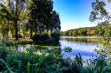 Lac et Parc de Loisirs Raymond Vignes