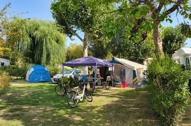 Flower Camping – Le Nauzan Plage