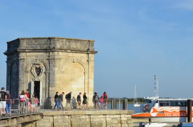 Croisières Fée des Îles by Compagnie Interîles : Saint-Nazaire/Charente – Fort Boyard