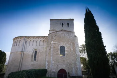 Découverte de l’église de Vaux, l’histoire à travers les pierres