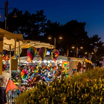 Marché nocturne de La Palmyre