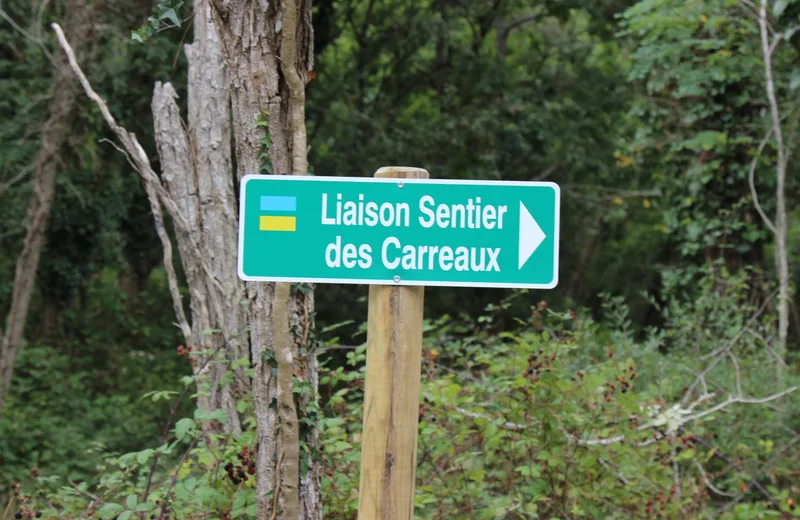 Sentier de liaison : du sentier des Carreaux à celui des Rochelais