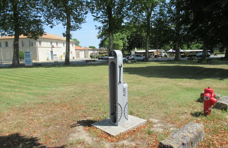 Station Vélo – Place des Platanes