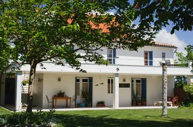 La Vieille Maison de la Douane – Robinson-Hill Valérie