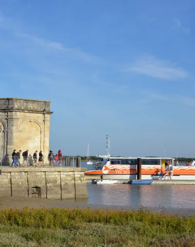 Croisières Fée des Îles by Compagnie Interîles : Saint-Nazaire/Charente – île d’Aix