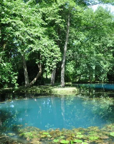 Les Fontaines Bleues – Parc et Jardin du Château de Beaulon