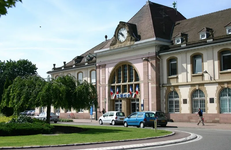 Gare SNCF de Saint-Louis