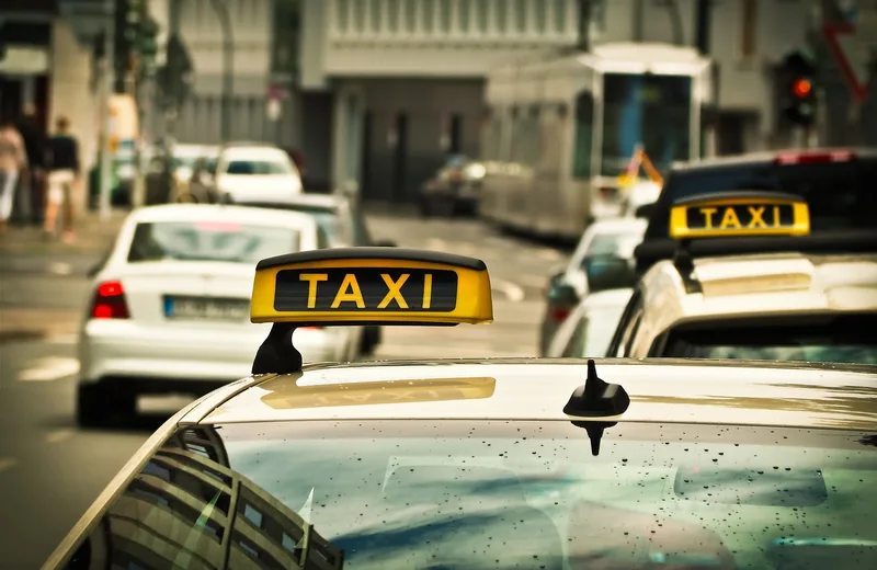 TAXIS FAROUAULT