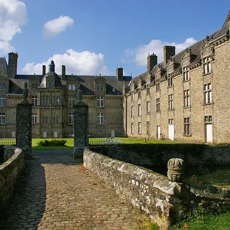 CHÂTEAU DE FOULLETORTE