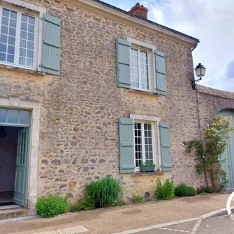 LA PORTE COCHÈRE, 2 CHAMBRES JUSQU’À 4 PERSONNES