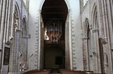 Visites guidées de la Basilique d’Evron