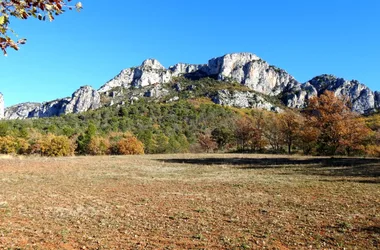 MOUSTIERS-SAINTE-MARIE – Le sentier découverte de Valx