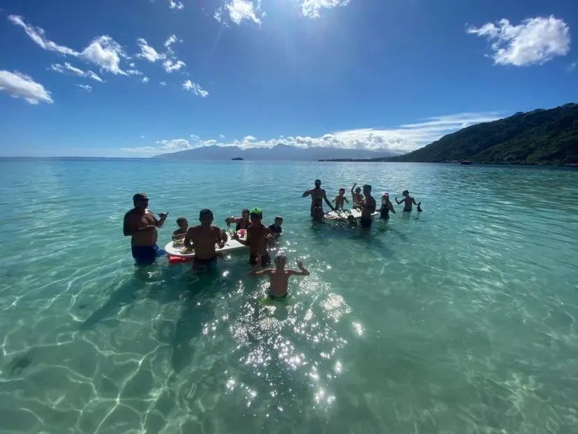 Tahiti Boat Excursion & Surf - Tahiti Tourisme